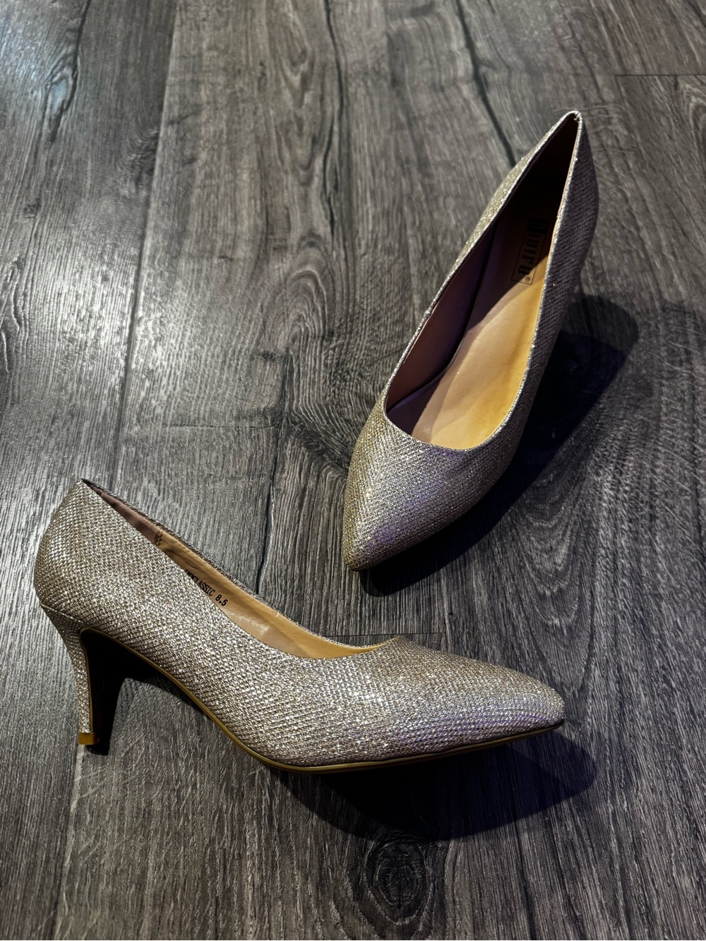 Idifu Metallic gold glitter Champagne Pointed Toe dress Pumps Women low heels